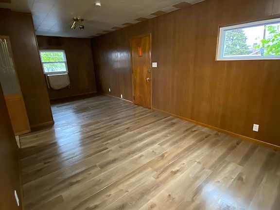 2nd image of 4493 Bessie Ave