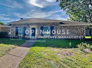 504 Meadow Creek Dr, Allen, TX 75002