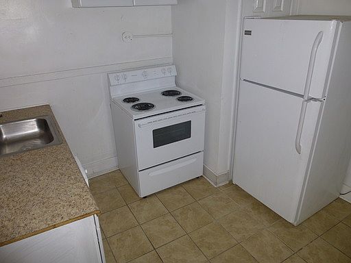 4th image of 2416 Barton Ave APT 2