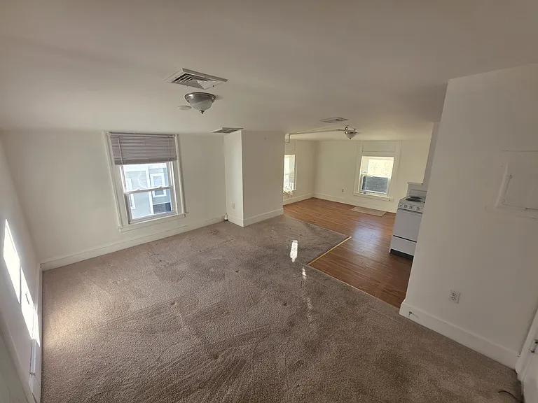 138 Washington St #10 — Photo 1