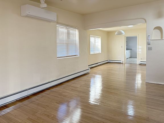 2nd image of 721 W Manhattan Ave APT A