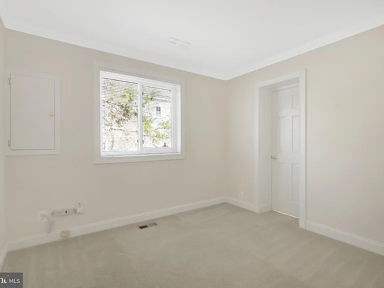 2031 Hillside Dr — Photo 63