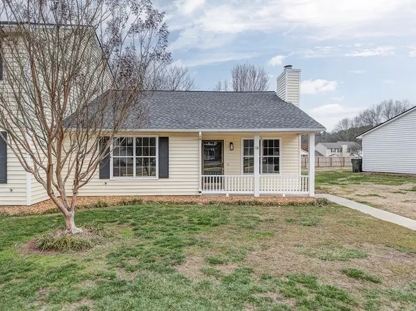 1405 Rosewood Cir, Dalton, GA 30720