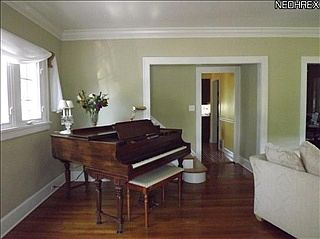 4th image of 2035 Lakeland Ave
