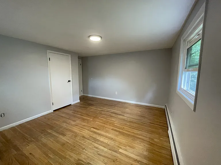 8 Sweet Brier Dr — Photo 12