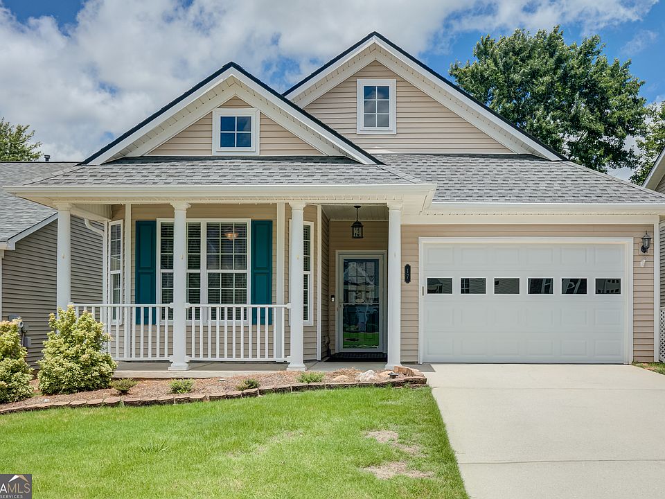 1st image of 17 Hampshire Ln