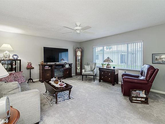 3rd image of 651 Cottage Ln