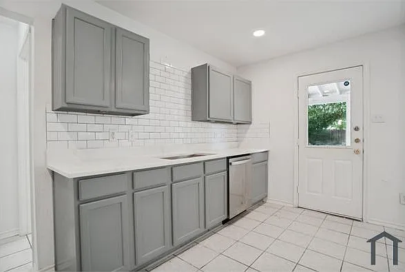 2808 High Pointe Blvd — Photo 4