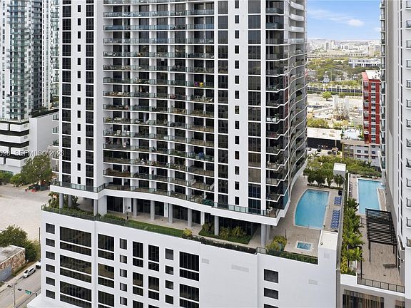 2nd image of 1600 NE 1st Ave APT 1610