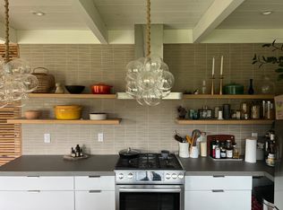 32 Killian Rd, Asheville, NC 28804