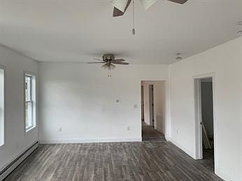 2nd image of 576 Franklin St APT 2