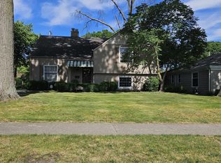 1810 Pemberton Dr, Fort Wayne, IN 46805