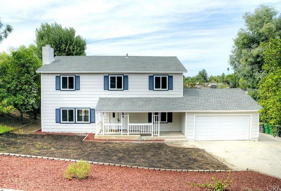 1st image of 20075 Klyne St