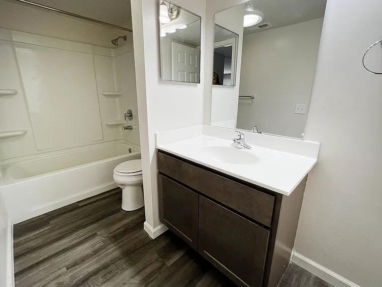 Deercross Apartments — Photo 63