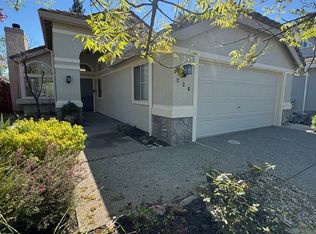 236 Rochelle Ct, Roseville, CA 95661
