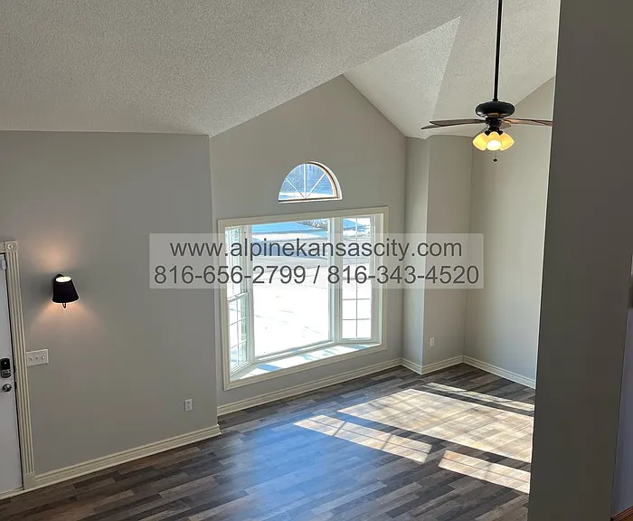 8116 NW 80th St — Photo 35