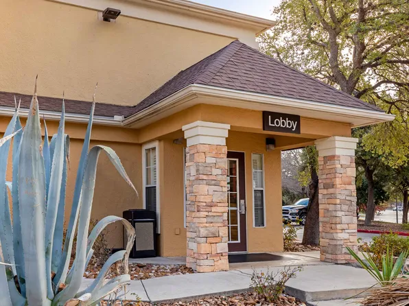 San Antonio - Airport, 1015 Central Pkwy S, San Antonio, TX 78232