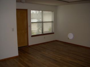 216 W Wade St, Republic, MO 65738