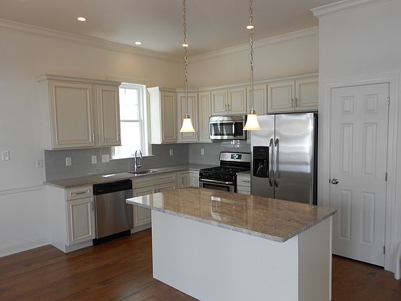 4th image of 5624 Asbury Ave #1