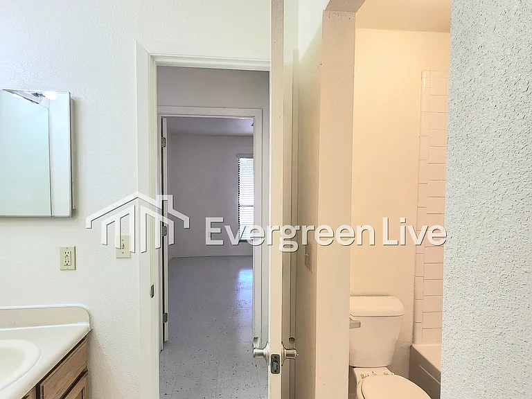 2263 Taos Ct — Photo 18