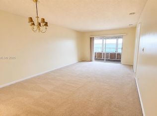 Hawthorne, Pembroke Pines, FL 33027