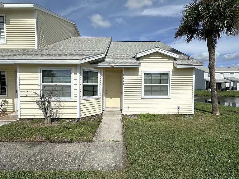 5401 Britwell Ct — Photo 1