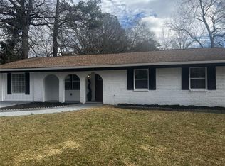 2204 Emerald Castle Dr, Decatur, GA 30035