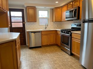 125 McClellan St, Philadelphia, PA 19148
