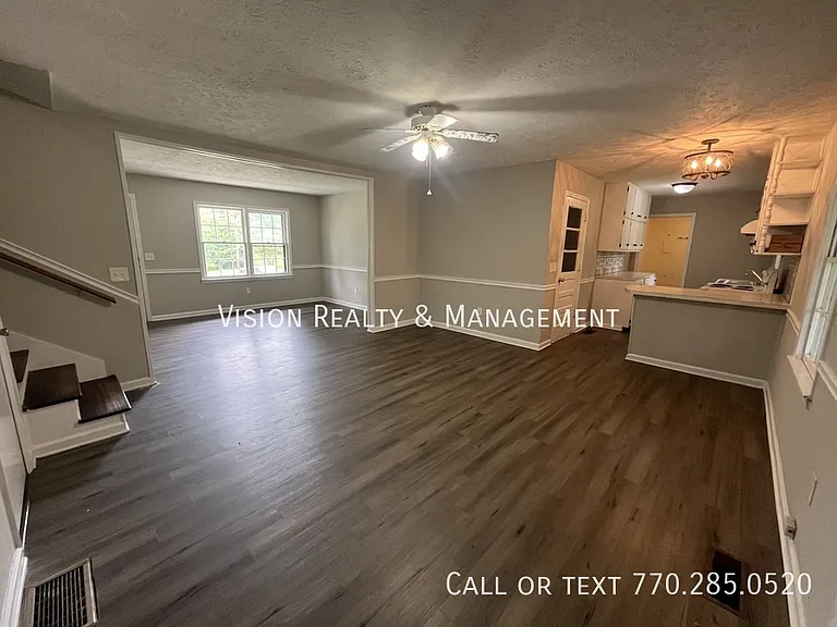 153 Carroll Cir — Photo 14