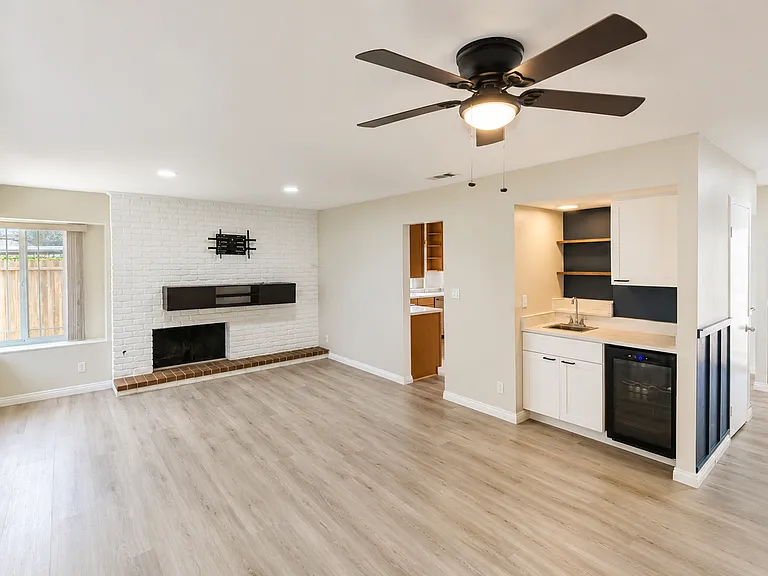 5421 Old Ranch Rd — Photo 3