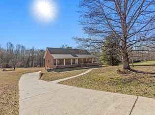 7900 Clara Chase Dr, Ooltewah, TN 37363