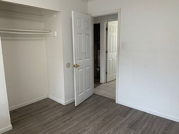 2nd image of 3006 General Marshall St