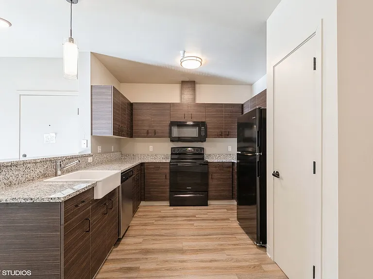 Eagle Valley Ranch Apartments — Photo 6