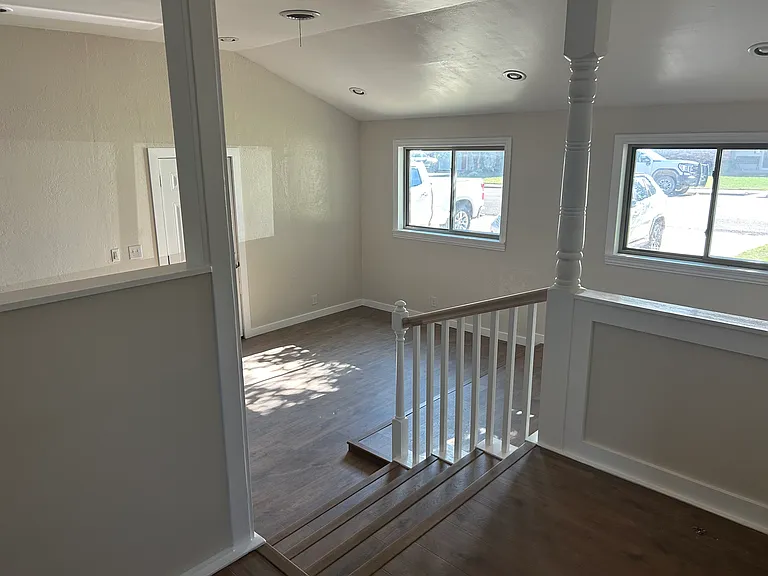 1005 Cherry Ave #1 — Photo 4