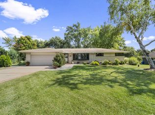 4560 N 161st St, Brookfield, WI 53005