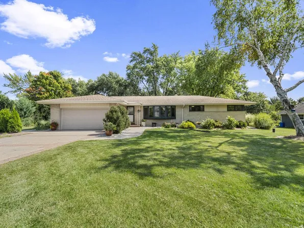 4560 North 161st STREET, Brookfield, WI 53005