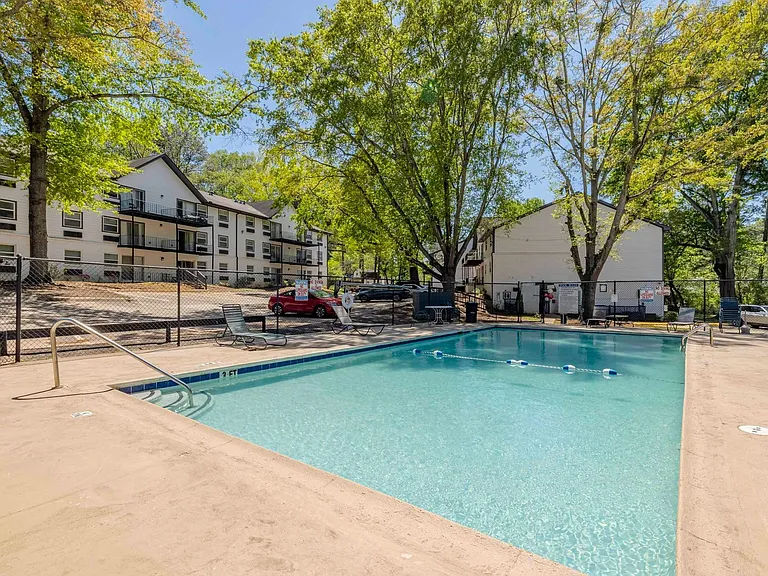 Modern Living in the Heart of Northlake — Photo 9
