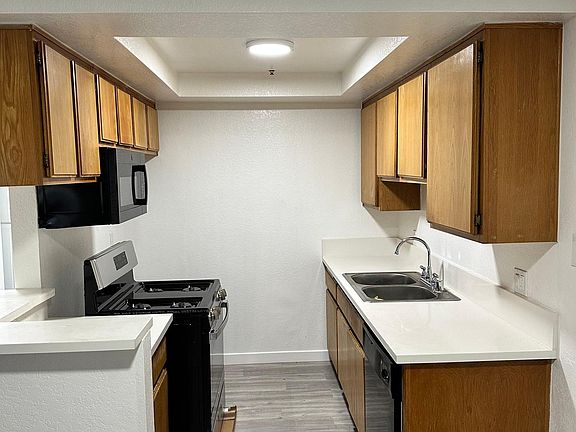 3rd image of 13604 Chadron Ave APT 12