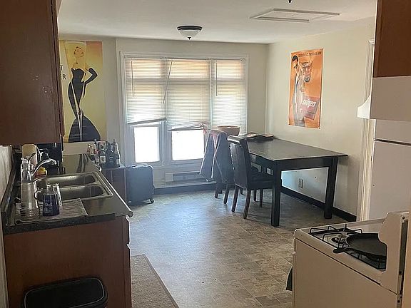 5th image of 77 Rutgers St #6