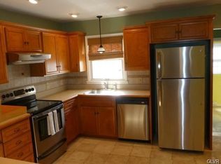 321 Phillips St, Hellertown, PA 18055