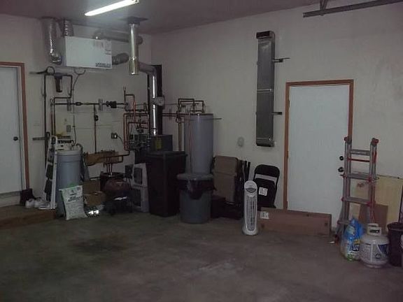 5th image of 3810 Sonoma Ave