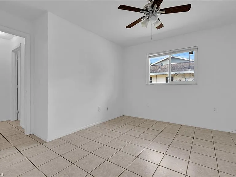 421 SE 24th Ave — Photo 5