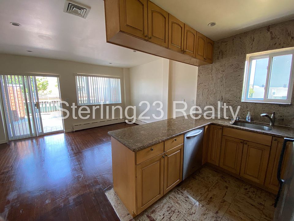 1st image of 2393 31st St #2