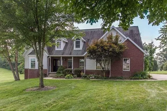 303 Mayberry Ct photo 1