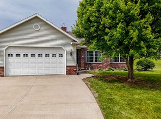18 W Ridge Dr, Shenandoah, IA 51601