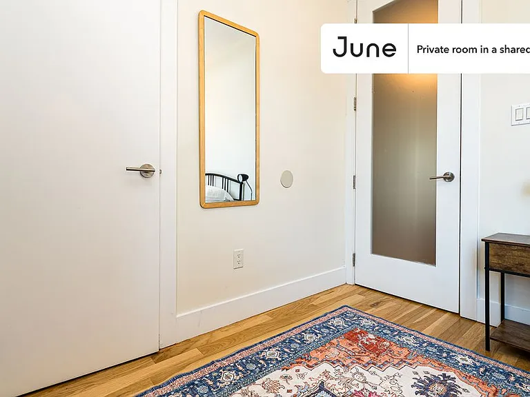 21 Carlton Ave #B — Photo 3