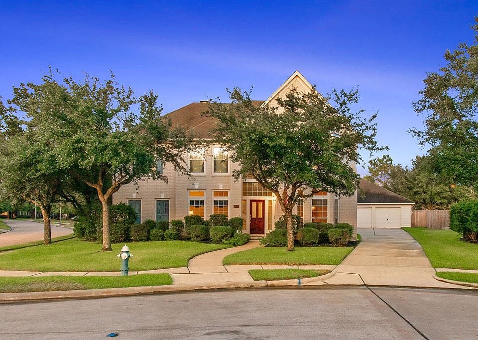 1st image of 4903 Bending Pines Ct