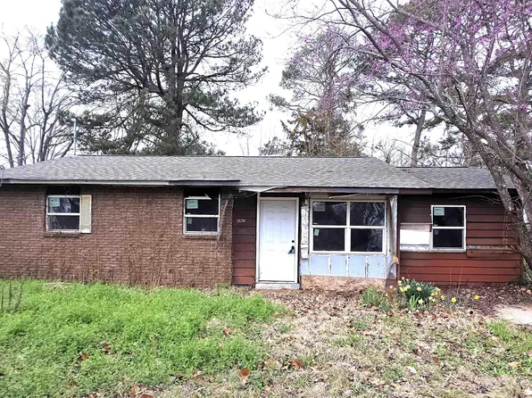 1302 Boston Dr, Pine Bluff, AR 71601