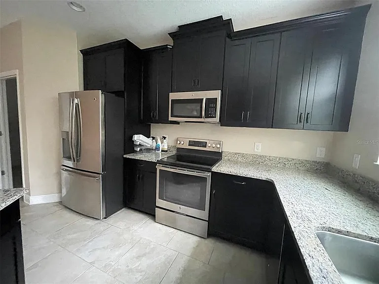 30281 Southwell Ln — Photo 6