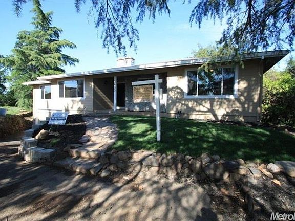 2nd image of 2685 Plumbago Ct
